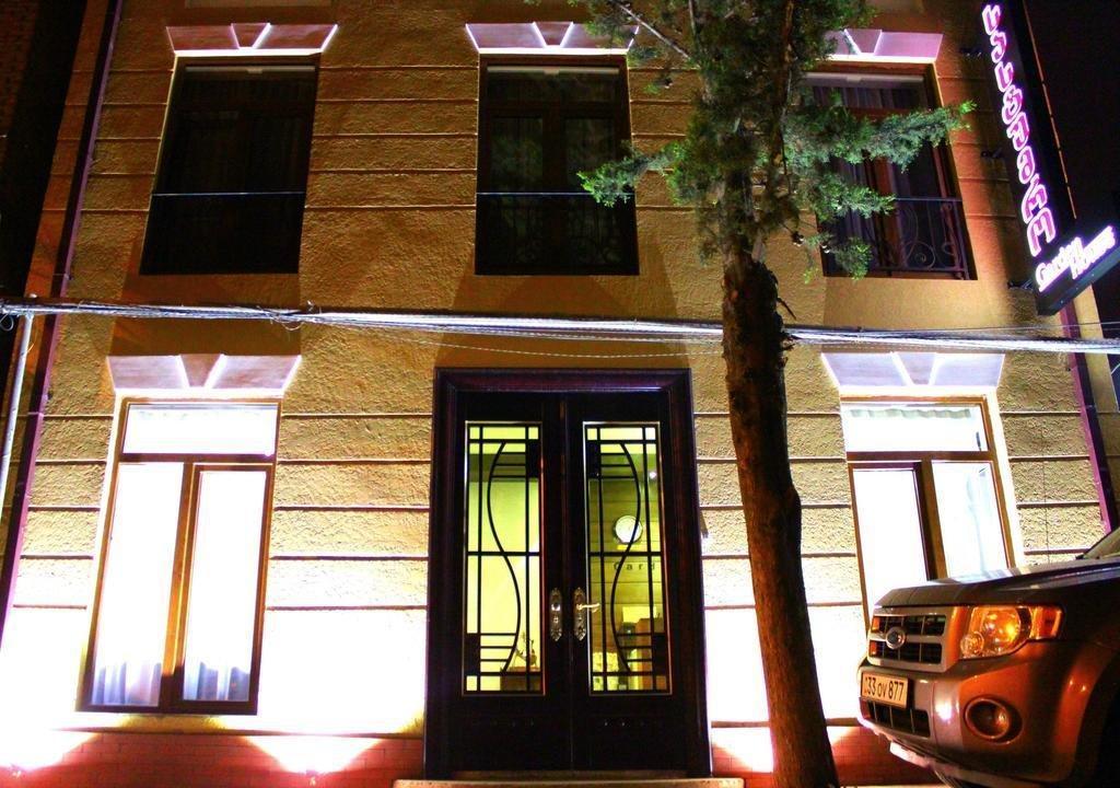 Hotel Garden House Tbilisi Ngoại thất bức ảnh