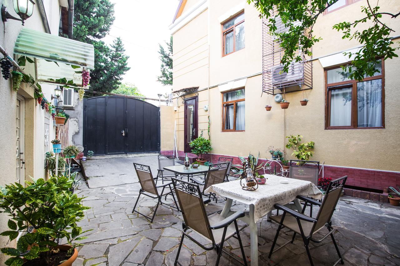 Hotel Garden House Tbilisi Ngoại thất bức ảnh